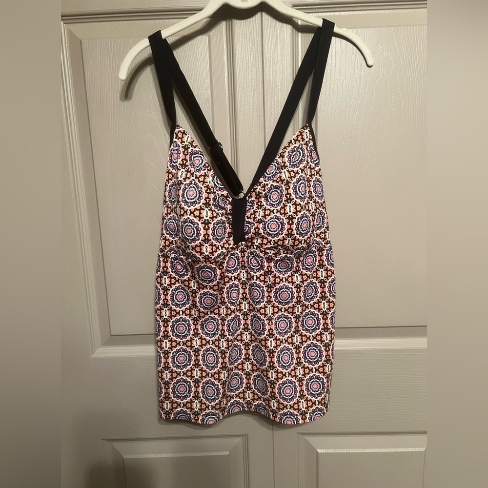 Patterned Women's Swim Top